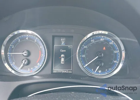 2018 Toyota Corolla Se z USA, uszkodzony, nr VIN 2T1BURHE2JC071158